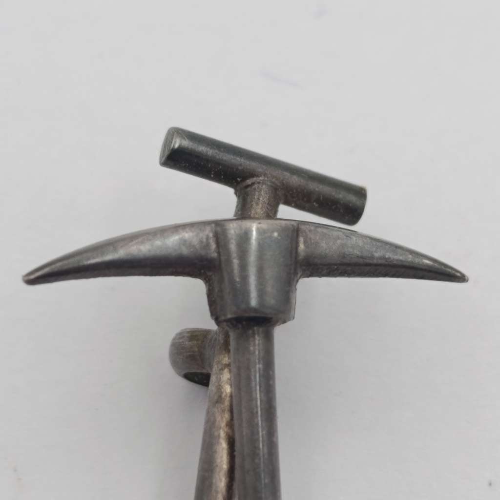 Antique Gold diggers pick and shovel brooch with 9kt gold nugget in original box