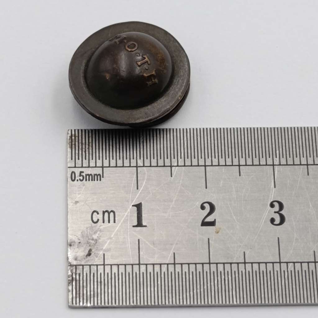 M.O.T.H - Memorable Order of tin hats button badge