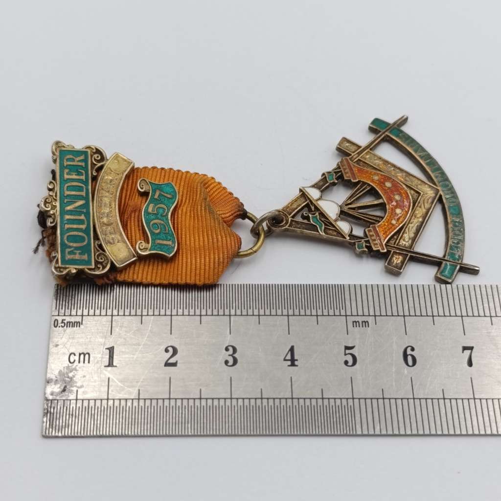 Founder Secretary medal of Bro GPJ Scheepers - Masonic Drommedaris lodge sterling silver medal