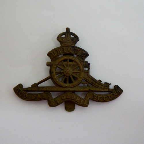 British Artillery cap badge with slide - Kings Crown