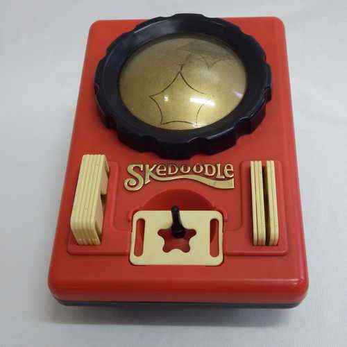 Vintage Skedoodle - Joy stick & dome with 12 drawing cards (Etch a Sketch clone)