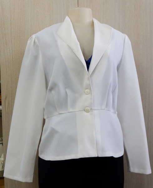 White long sleeve 100 % polyester ladies jacket - Size : 14