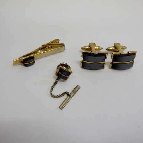 Pair of cufflinks, tie clip and tie pin