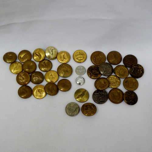 Lot of 35 SA military buttons - damaged