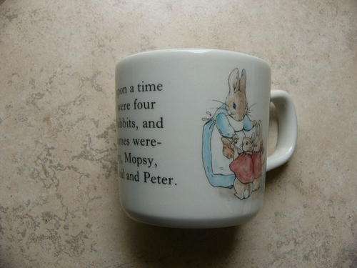 Peter Rabbit one handle cups.