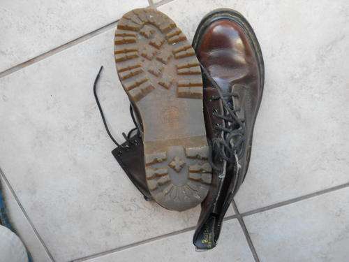DOC MARTENS boots size 5 .2nd hand but in excellent as new condition.