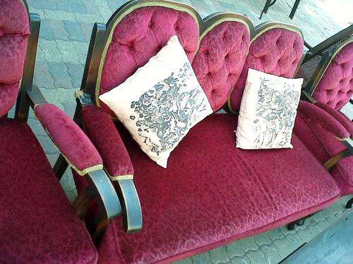 Queen Anne lounge suite