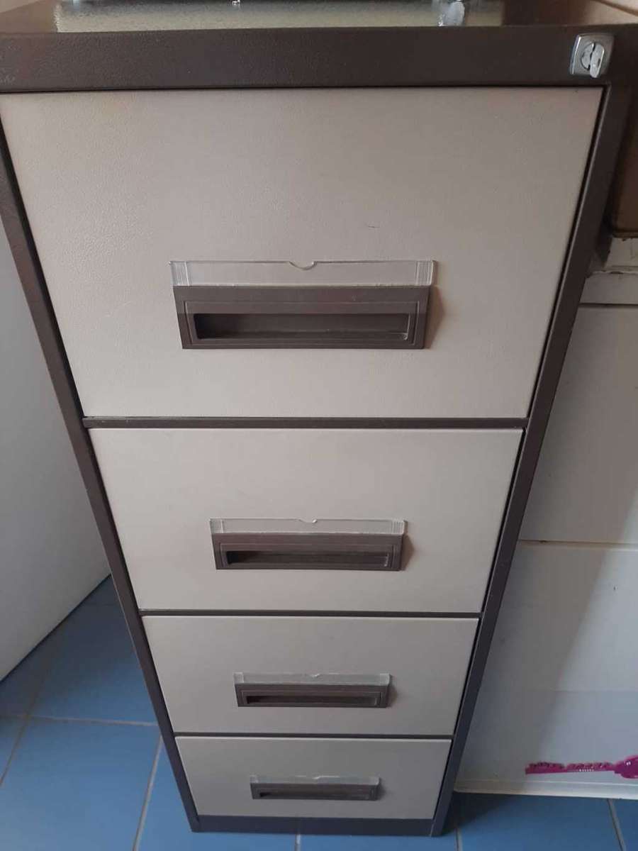 2nd hand 4 drawer Steel filing cabinet