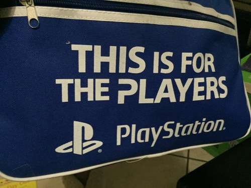 1TB PS3 + 34 Games + PlayStation bag