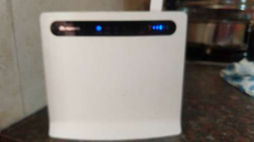 HUAWEI B593s ROUTER