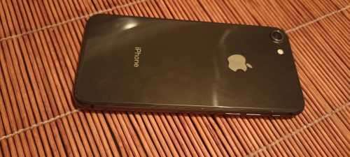 iPhone 8 - Space grey - 64GB