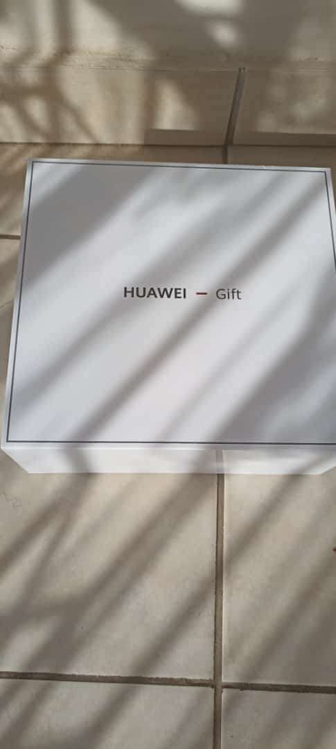 Apple MacBook Air 13` 2020 (FREE HUAWEI SPEAKER+7in1 Adapter)