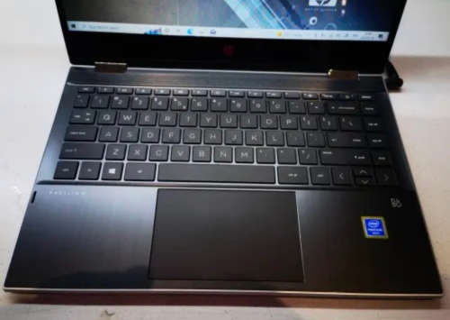 AS NEW!*STUNNING!*HP PAVILION X360*PENTIUM GOLD 7505*TOUCHSCREEN*FLIP*ROTATE*4GB DDR4*256GB SSD