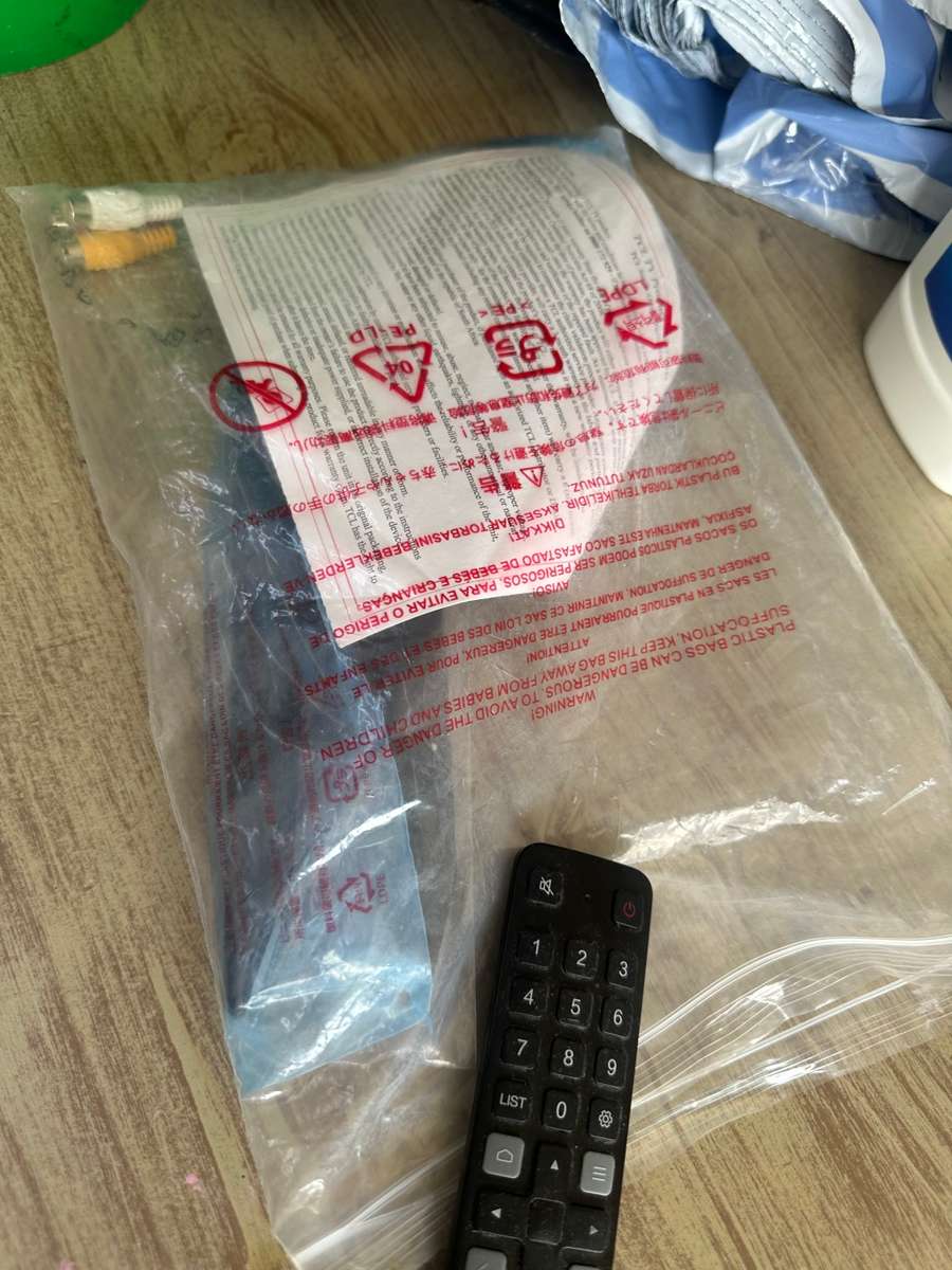 TCL P615K 4K Smart Android TV (Broken/read description)