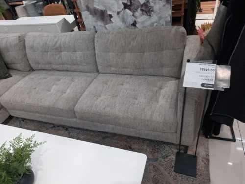 Willow corner Unit (used 6months) COLLECTION ONLY IN RUSTENBURG