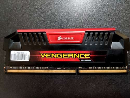VENGEANCE® Pro Series  16GB (2 x 8GB) DDR3 DRAM 2400MHz C11 Memory set