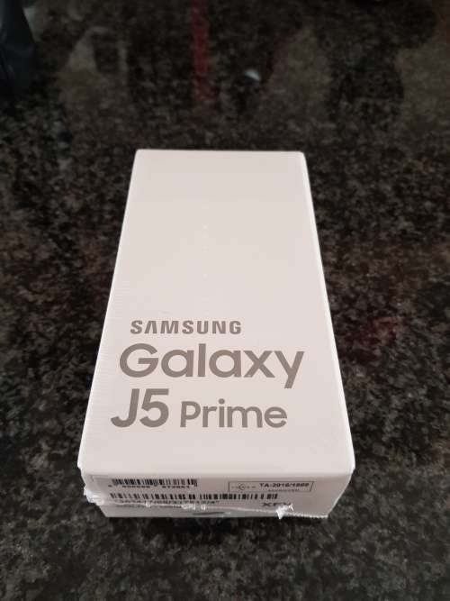 Samsung Galaxy J5 Prime - Gold ***Boxed Brand New ***