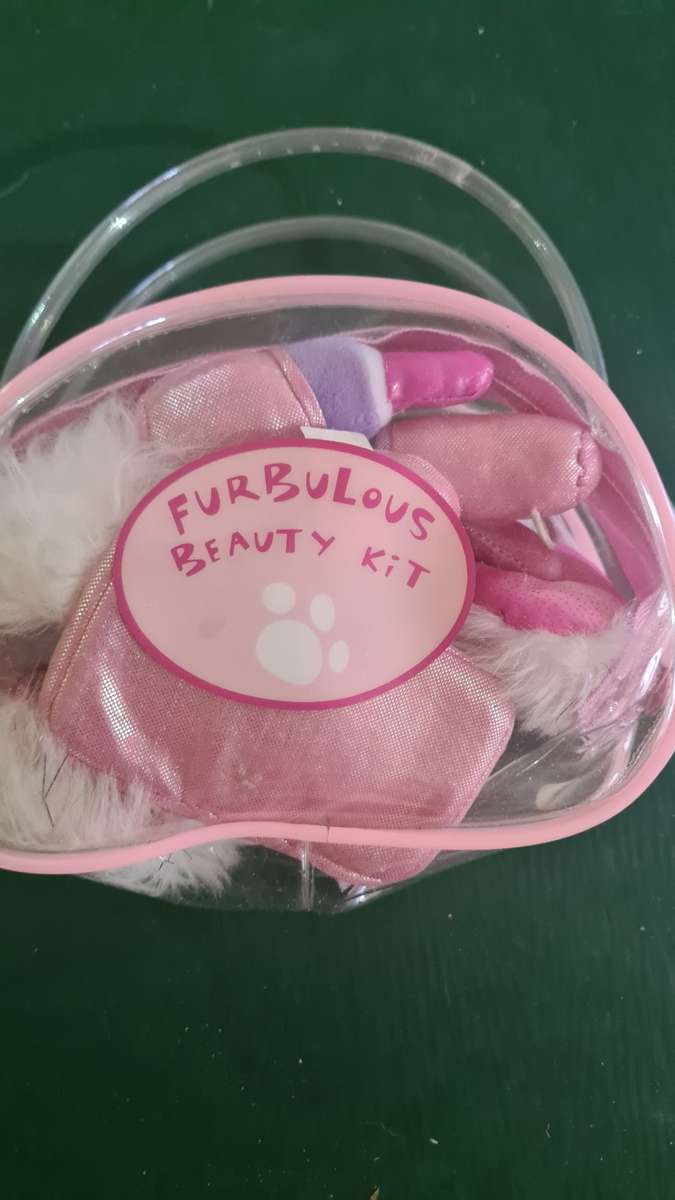 Play Makeup with bag