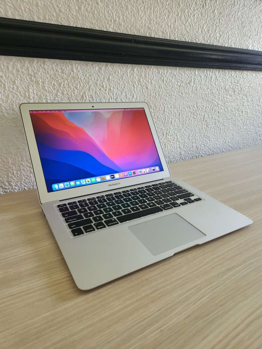 **Apple Macbook Air 2017!!!!!**