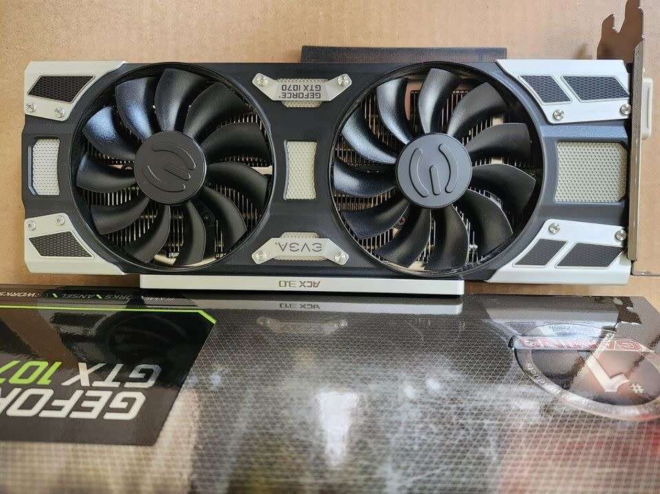 EVGA GTX 1070 8GB SUPERCLOCKED ** Gaming Graphics Card ** Excellent Condition ** Never Mined