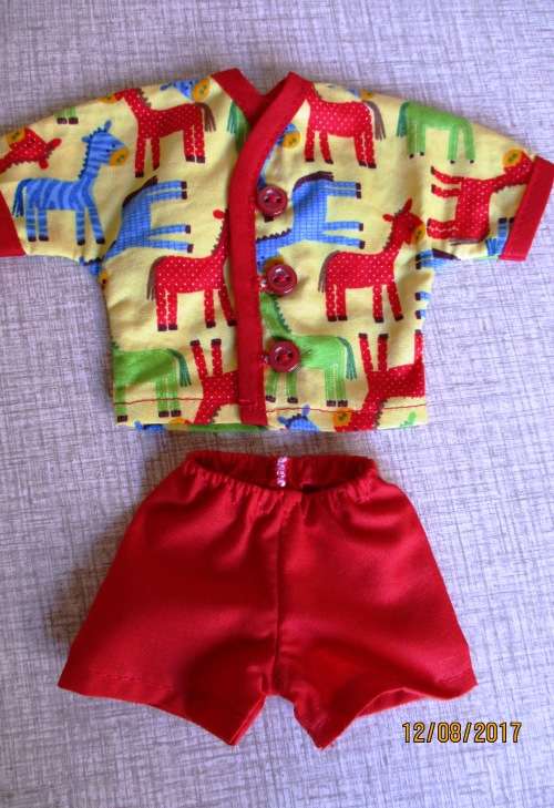 Ken - Barbie - summer pyjamas in yellow crazy horse print.