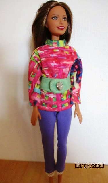 Barbie doll`s winter warmers set - six items plus belt - greenpink