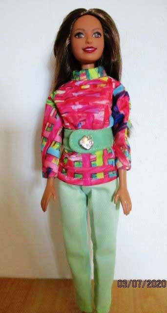 Barbie doll`s winter warmers set - six items plus belt - greenpink