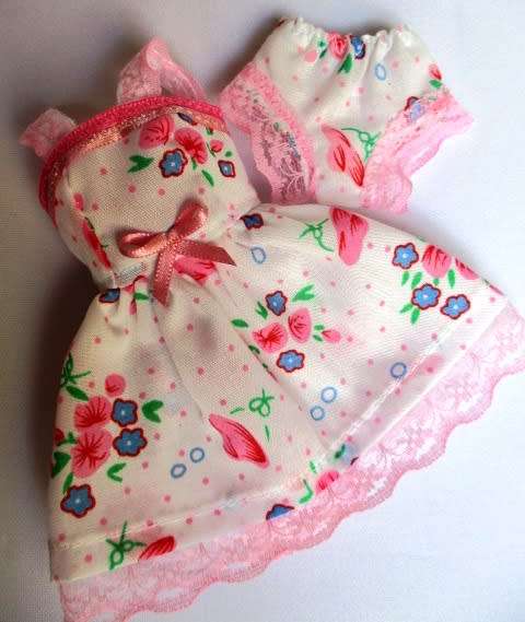 Barbie doll`s summer nightie - pink flower