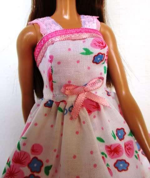 Barbie doll`s sleeping bag and nightie - unicorn pink