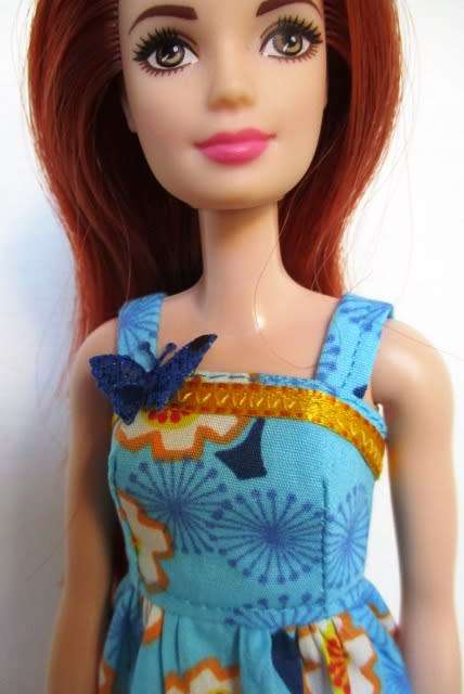 Barbie doll`s Summer Holiday set No 12 - 5 outfits + sleeping bag