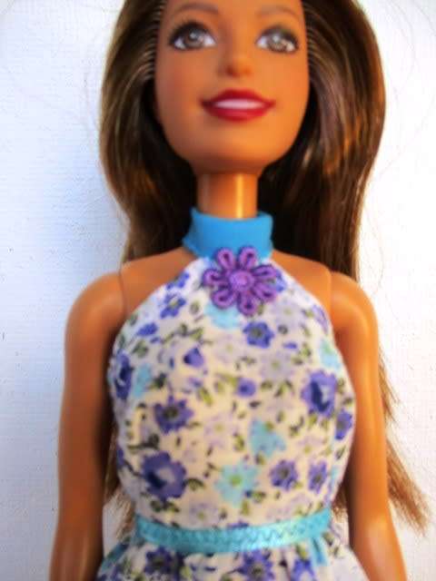 Barbie doll`s Summer Holiday Number 14 - 5 outfits plus sleeping bag