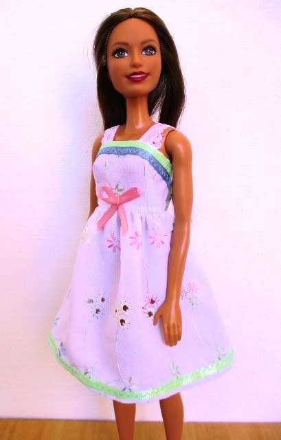 Barbie doll`s summer nightie - embroidered anglaise green/blue ribbon