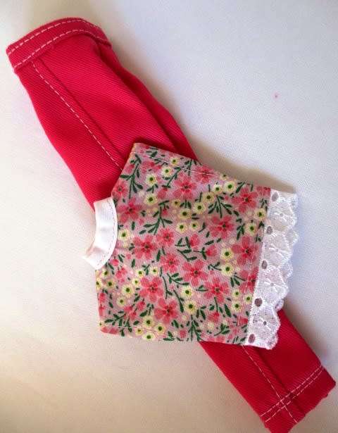 Barbie doll`s SUMMER HOLIDAY no. 16 - 5 outfits plus sleeping bag