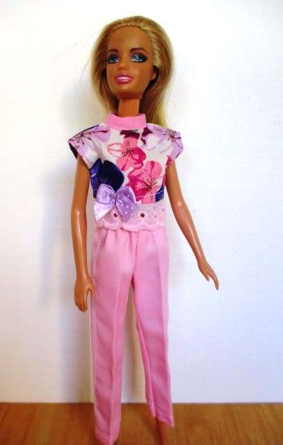 Barbie doll`s pants, top and hoodie - pink