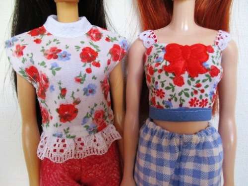 Barbie doll`s mix and match set - red/blue