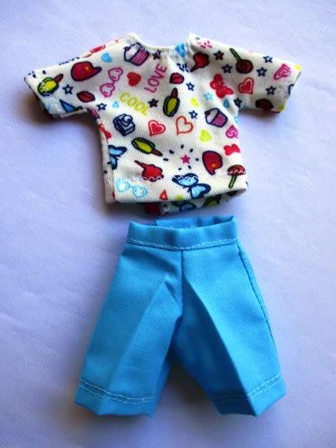 Barbie doll`s shorts and t-shirt - turquoise/cupcake
