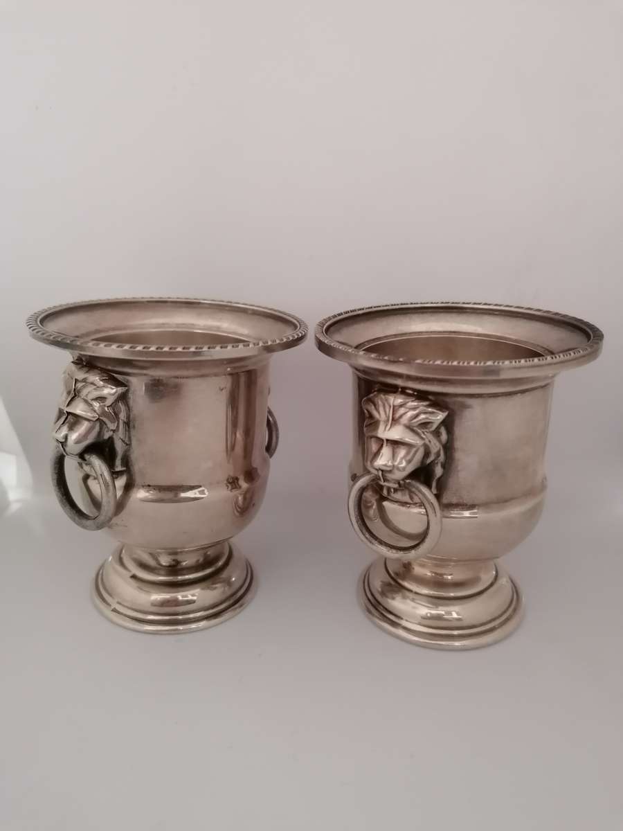 THIS WEEKEND ONLY!!!Vintage Wine Cup Small Silver Plated Viners Of Sheffield England With Lions Head