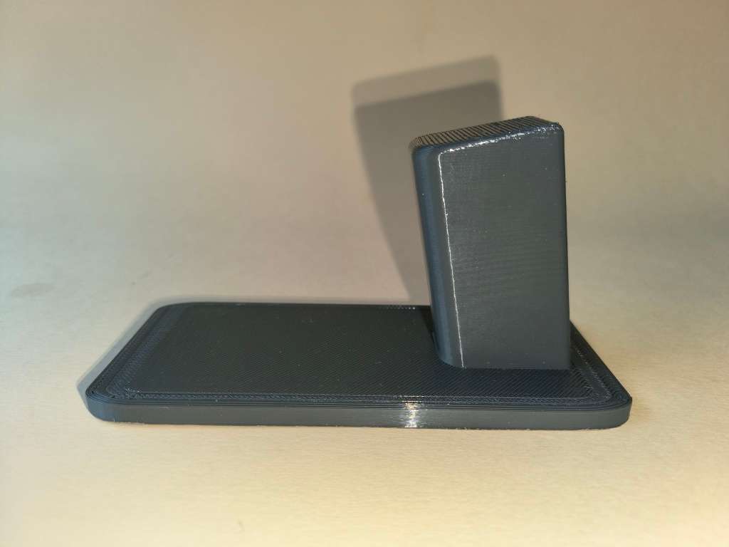 Glock stand 17 & 19 3D printed