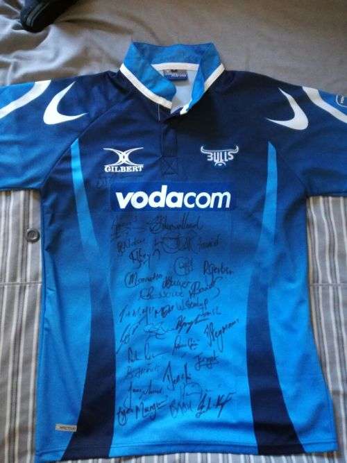 Fully signed 2007 Vodacom Blue Bulls Super 14 winning jersey