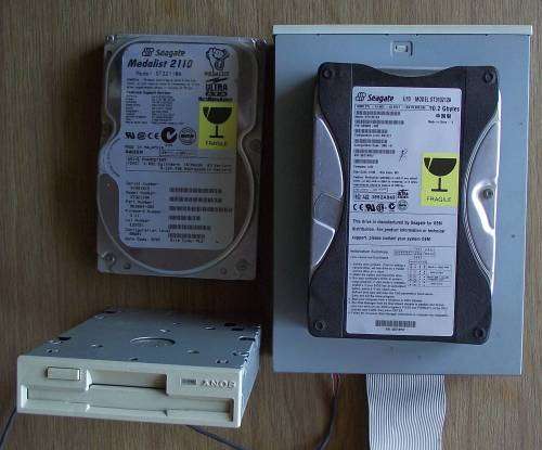 GA-GVM7A+ + P3 733Mhz + Voodoo Banshee