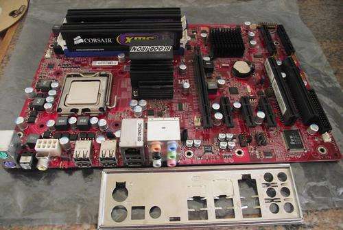 Intel E8500 + DFI BI P45-T2S Elite Motherboad + 4GB Corsair DDR2-800MHz RAM