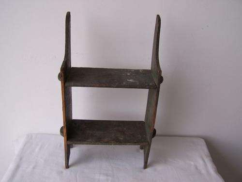 cute little painted shelf !!!