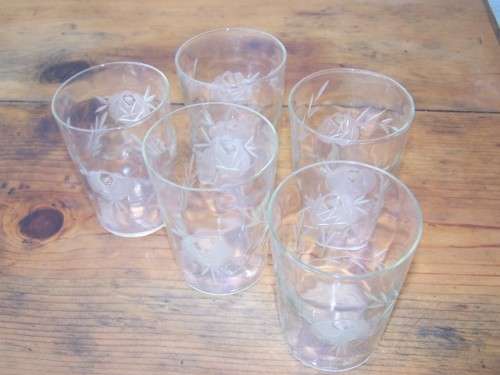 5 tumblers ... etched it seems !!!