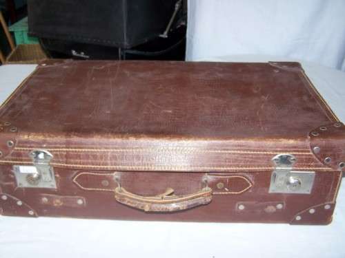 suitcase ... leather I think !!!