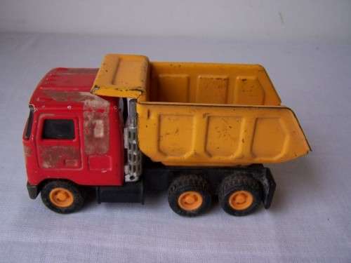 tip truck ... buddy japan !!!