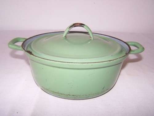 pot ... gorgeous green !!!