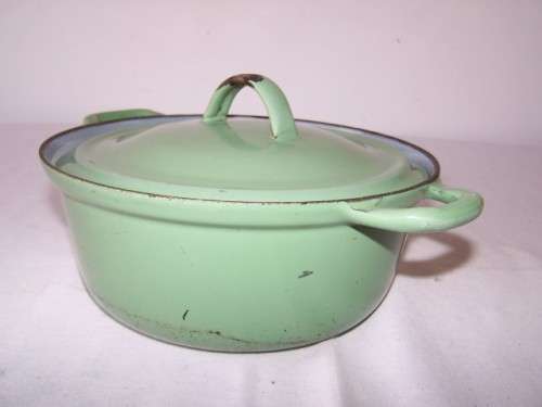 pot ... gorgeous green !!!