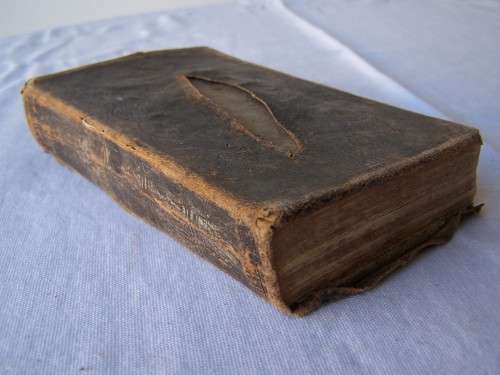 Bible ... for a desk or bookshelf !!!