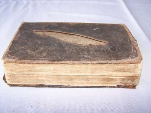 Bible ... for a desk or bookshelf !!!