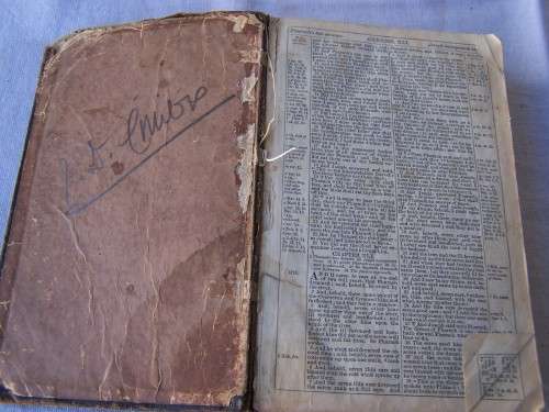 Bible ... for a desk or bookshelf !!!